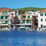 3 Bedroom Amazing In Tribunj * Tribunj (Sibenik-Knin)