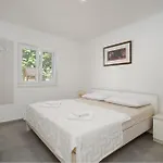 3 Bedroom Amazing In Tribunj