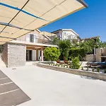 3 Bedroom Amazing In Tribunj Tribunj (Sibenik-Knin)