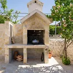 Holiday home 3 Bedroom Amazing In Tribunj Tribunj (Sibenik-Knin)