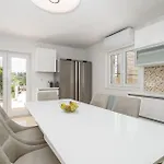 Holiday home 3 Bedroom Amazing In Tribunj Tribunj (Sibenik-Knin)