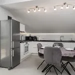 3 Bedroom Amazing In Tribunj Tribunj (Sibenik-Knin)