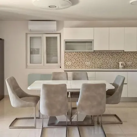 Lovely In Tribunj With Wifi Σπίτι διακοπών