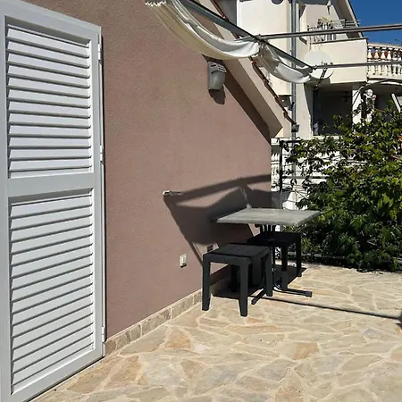 Lovely In Tribunj With Wifi Vakantiehuis Tribalj