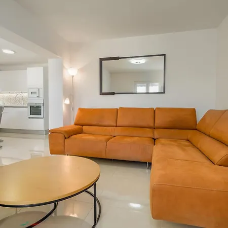 3 Bedroom Gorgeous In Tribunj Tribalj