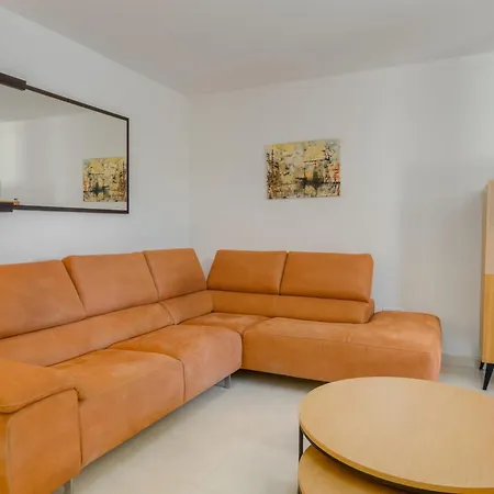 3 Bedroom Gorgeous In Tribunj *