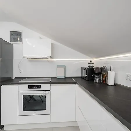 3 Bedroom Gorgeous In Tribunj *