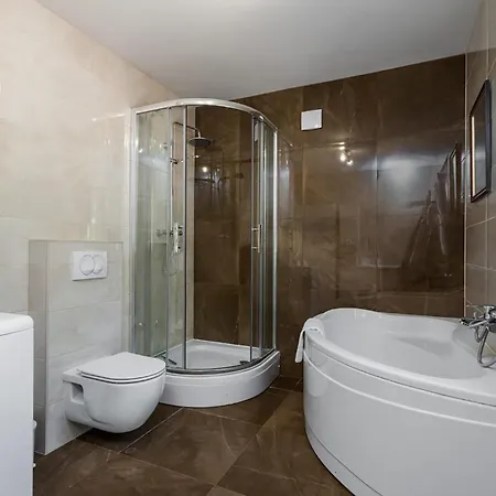 別荘 3 Bedroom Gorgeous In Tribunj *