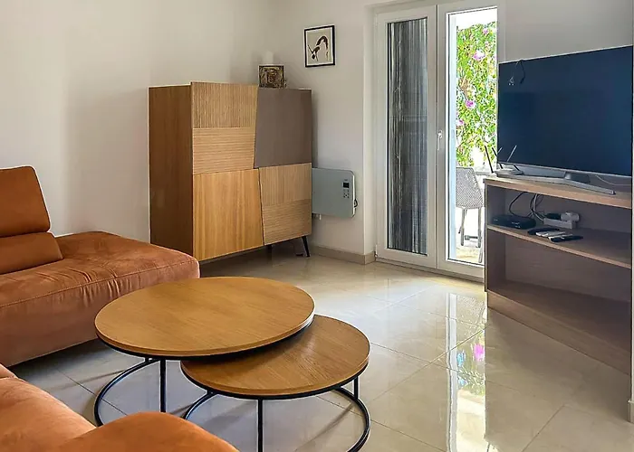 Lovely In Tribunj With Wifi Vakantiehuis *