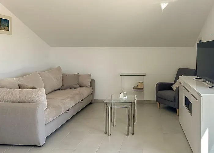 Lovely In Tribunj With Wifi Tribalj