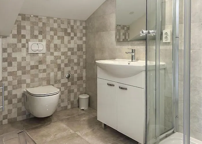 Vakantiehuis Lovely In Tribunj With Wifi